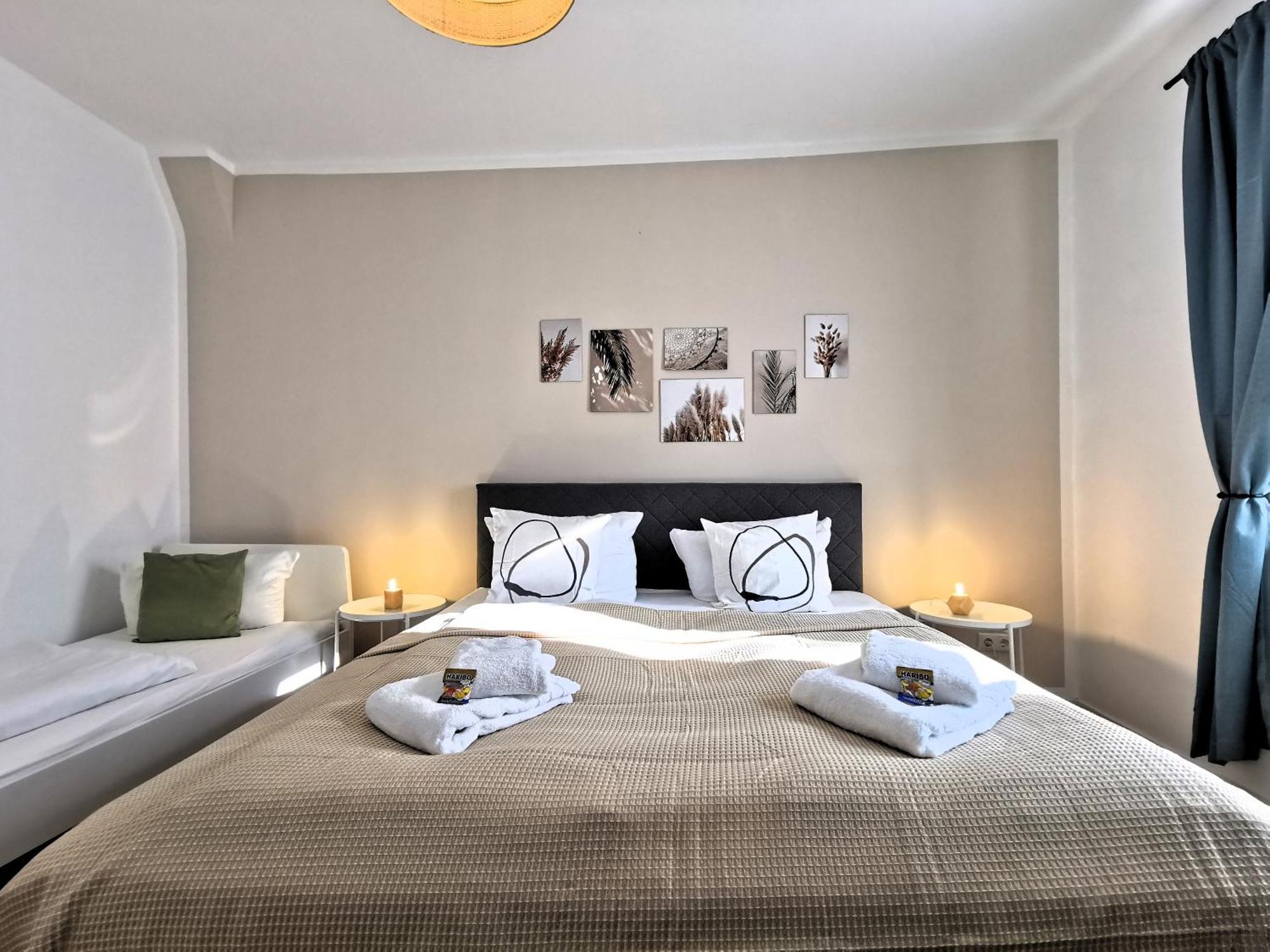 Bohnapartments Xl Suite - 2 Schlafzimmer Mit Balkon - Zentrum - Petersberg - Domplatz エアフルト エクステリア 写真